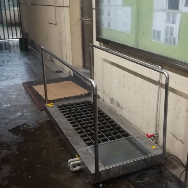 毛辊式鞋底清洁机32-常熟永新.jpg